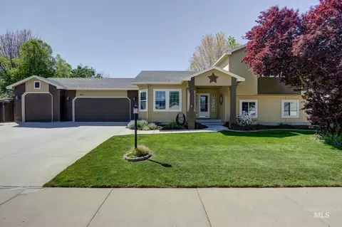433 E Wakely St, Meridian, ID 83646