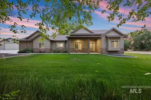 4485 Silver Creek Rd, Buhl, ID 83316