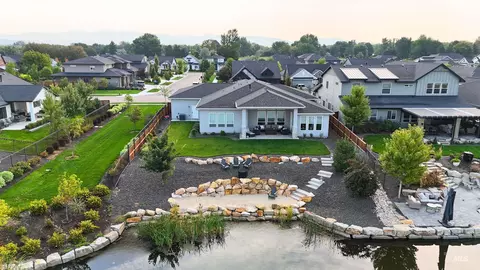 501 S Prospector Ln, Eagle, ID 83616