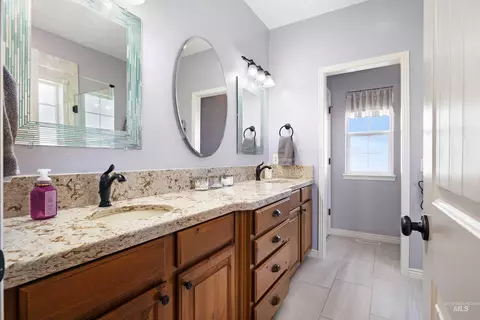 Bath - 2595 Longbow Dr, Twin Falls, ID 83301 photo 1 of 4