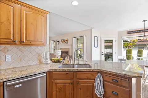 Kitchen - 2595 Longbow Dr, Twin Falls, ID 83301 photo 3 of 3