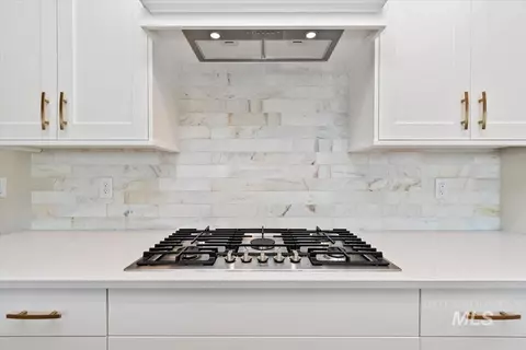 Kitchen - 6422 N Barholm Ln, Eagle, ID 83616 photo 7 of 7