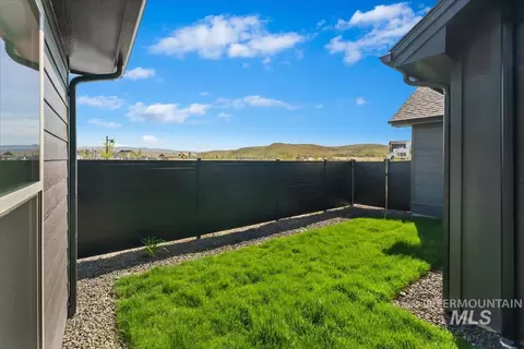 Exterior - 6422 N Barholm Ln, Eagle, ID 83616 photo 8 of 9