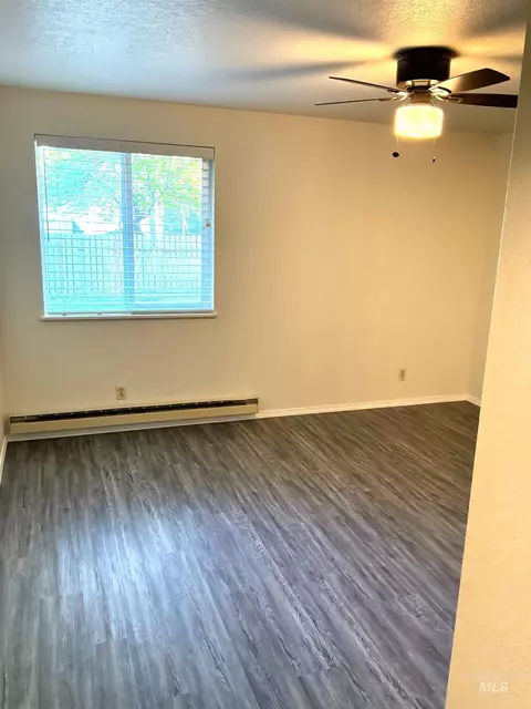 Bedroom - 2099 Falls Ave E, Twin Falls, ID 83301 photo 5 of 6