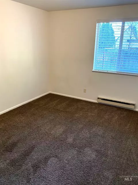 Bedroom - 2099 Falls Ave E, Twin Falls, ID 83301 photo 1 of 6
