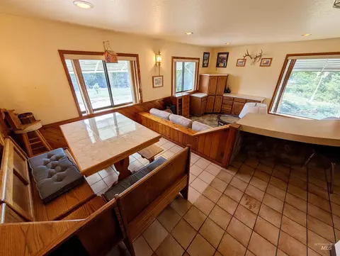 Dining - 11100 Bens Rd, Cascade, ID 83611 photo 2 of 2