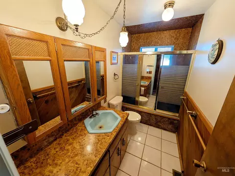 Bath - 11100 Bens Rd, Cascade, ID 83611 photo 1 of 2