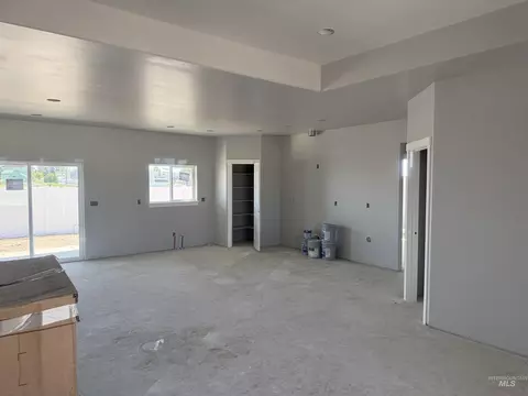 1329 18th Ave E, Jerome, ID 83338 photo 5