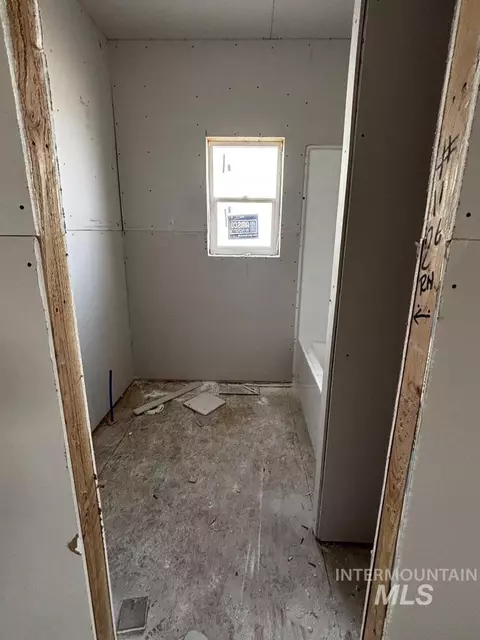 1321 18th Ave E, Jerome, ID 83338 photo 5