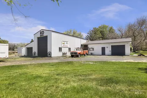 Exterior - 2726 S 850 E, Hagerman, ID 83332 photo 13 of 15
