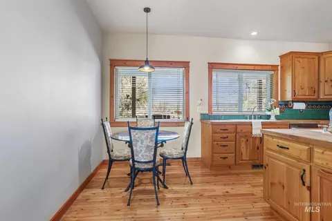Dining - 2726 S 850 E, Hagerman, ID 83332 photo 3 of 3