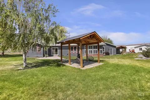 Exterior - 2726 S 850 E, Hagerman, ID 83332 photo 10 of 15
