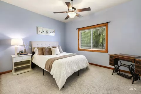 Bedroom - 2726 S 850 E, Hagerman, ID 83332 photo 1 of 4