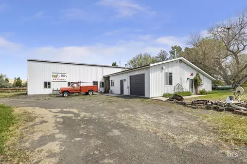 Exterior - 2726 S 850 E, Hagerman, ID 83332 photo 3 of 15