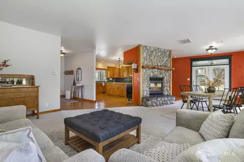 Living - 2726 S 850 E, Hagerman, ID 83332 photo 1 of 1