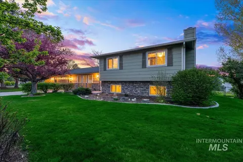 11842 W Tioga St, Boise, ID 83709
