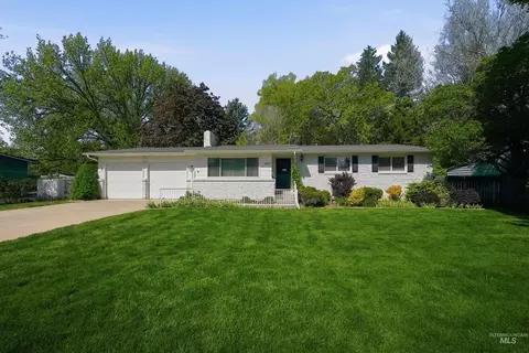 3417 N Kelly Way, Boise, ID 83704