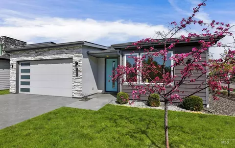 1425 E Jade Creek St, Eagle, ID 83616