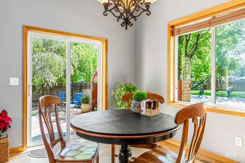 Dining - 2703 E Ridgedale Pl, Eagle, ID 83616 photo 6 of 7