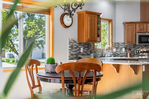 Dining - 2703 E Ridgedale Pl, Eagle, ID 83616 photo 7 of 7