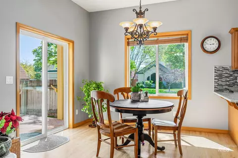 Dining - 2703 E Ridgedale Pl, Eagle, ID 83616 photo 5 of 7