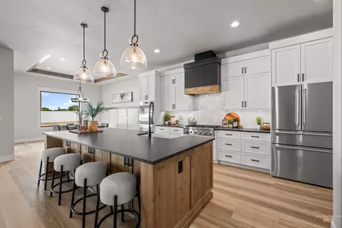 Kitchen - 24975 Ardmore Ct, Caldwell, ID 83607 photo 6 of 9