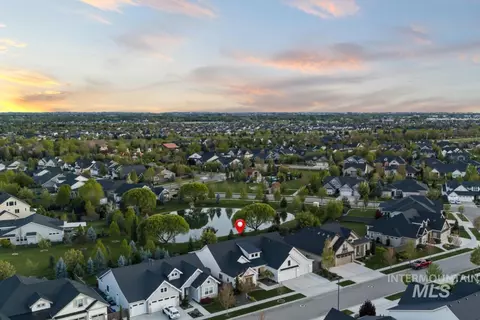 5071 W Frenchglen Dr, Eagle, ID 83616