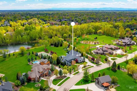 2230 N Vizcaya Way, Eagle, ID 83616