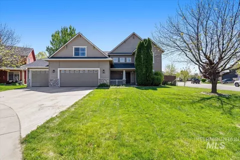498 E W Moskee St, Meridian, ID 83646