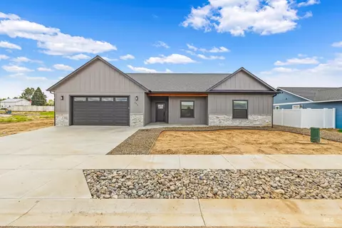 346 Park Dr, Lewiston, ID 83501