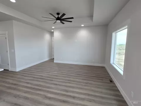 Living - 940 Quartz Rd, Kimberly, ID 83341 photo 1 of 2
