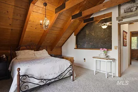 Bedroom - 143 E Lake Fork Rd, Mccall, ID 83638 photo 4 of 5