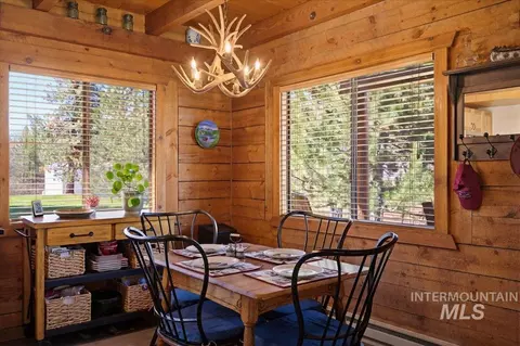 Dining - 143 E Lake Fork Rd, Mccall, ID 83638 photo 2 of 2