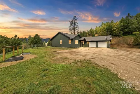 4 Round Up Cir, Boise, ID 83716