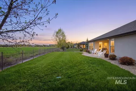Exterior - 4635 W Braveheart St, Eagle, ID 83616 photo 8 of 10
