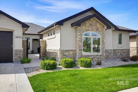 Exterior - 4635 W Braveheart St, Eagle, ID 83616 photo 3 of 10