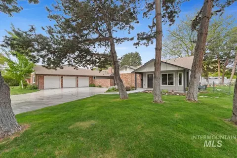 1285 S Whipoorwill Way, Boise, ID 83709