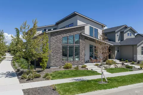 2296 E Valensole St, Meridian, ID 83642