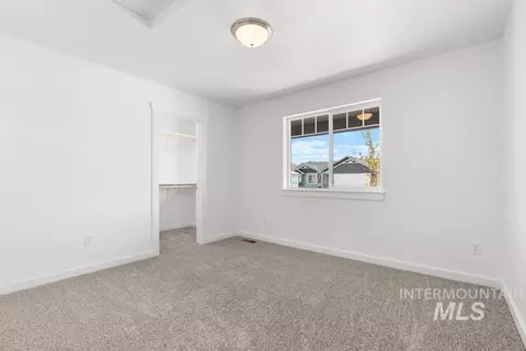 Bedroom - 1668 Haystack Rd, Emmett, ID 83617 photo 3 of 5