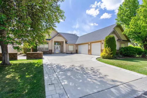 1861 Canyon Park Ct, Twin Falls, ID 83301