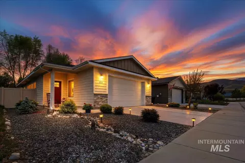 122 Saddlenotch Dr, Horseshoe Bend, ID 83629