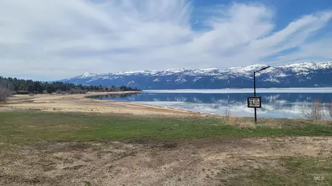 1483 Pine Lakes Ranch Rd, Cascade, ID 83611 photo 9
