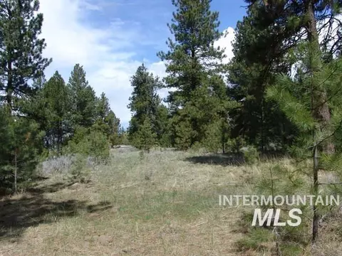 1483 Pine Lakes Ranch Rd, Cascade, ID 83611 photo 4