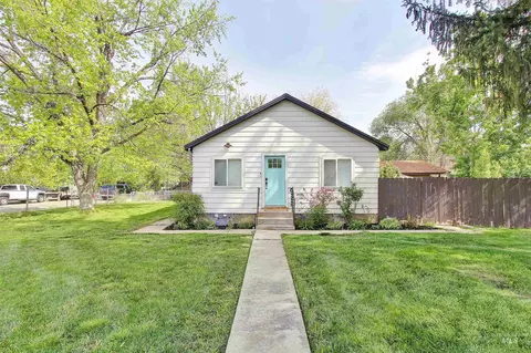 2124 S Kerr St, Boise, ID 83705