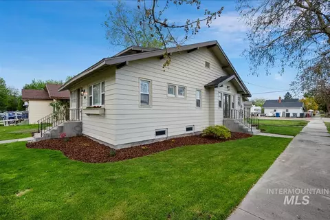 424 6th Ave S, Nampa, ID 83651