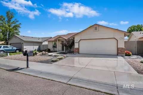 6928 N Duncan Ln, Boise, ID 83714