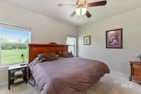 Bedroom - 723 E Willow St, Caldwell, ID 83605 photo 3 of 6