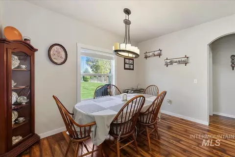 Dining - 723 E Willow St, Caldwell, ID 83605 photo 3 of 4