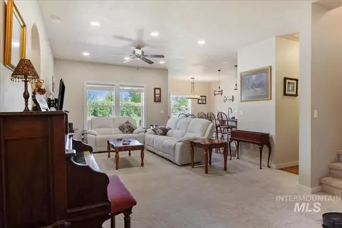 Other - 723 E Willow St, Caldwell, ID 83605 photo 2 of 17