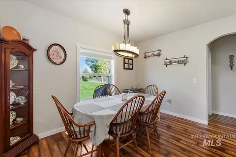 Dining - 723 E Willow St, Caldwell, ID 83605 photo 4 of 4